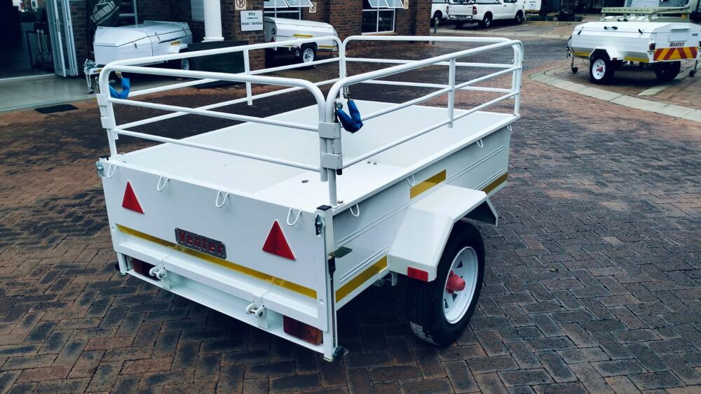 venter mossie trailer with rails2